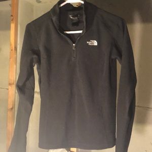The North Face Half Zip Fleece Long Sleeve